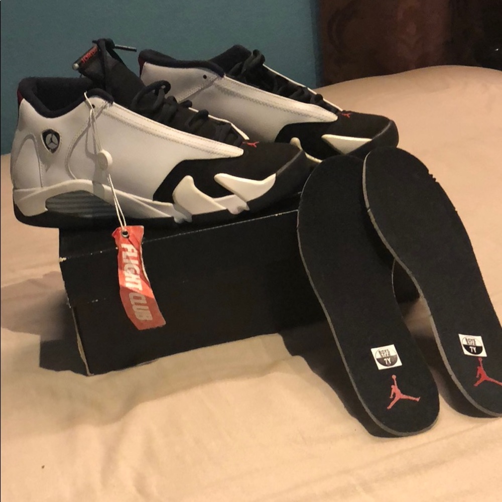 Retro Jordan “black toe” 14s